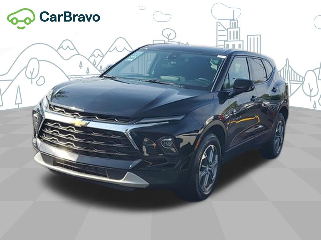 2023 Chevrolet Blazer LT — photo 1 of 7