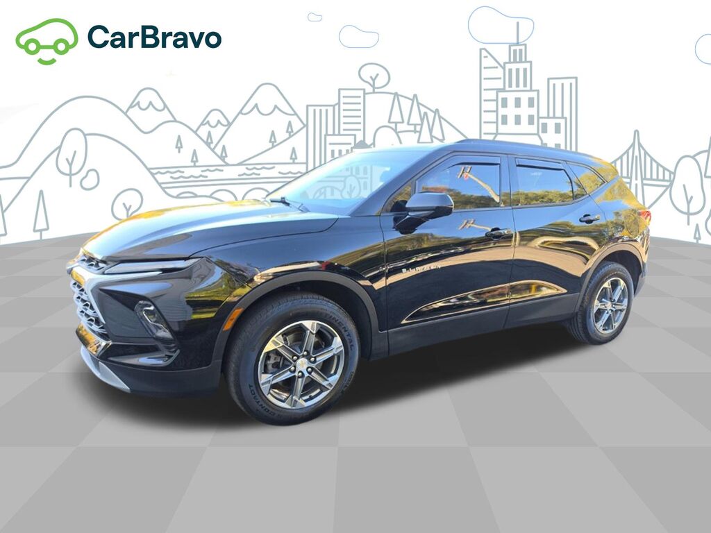 2023 Chevrolet Blazer LT — photo 1 of 7