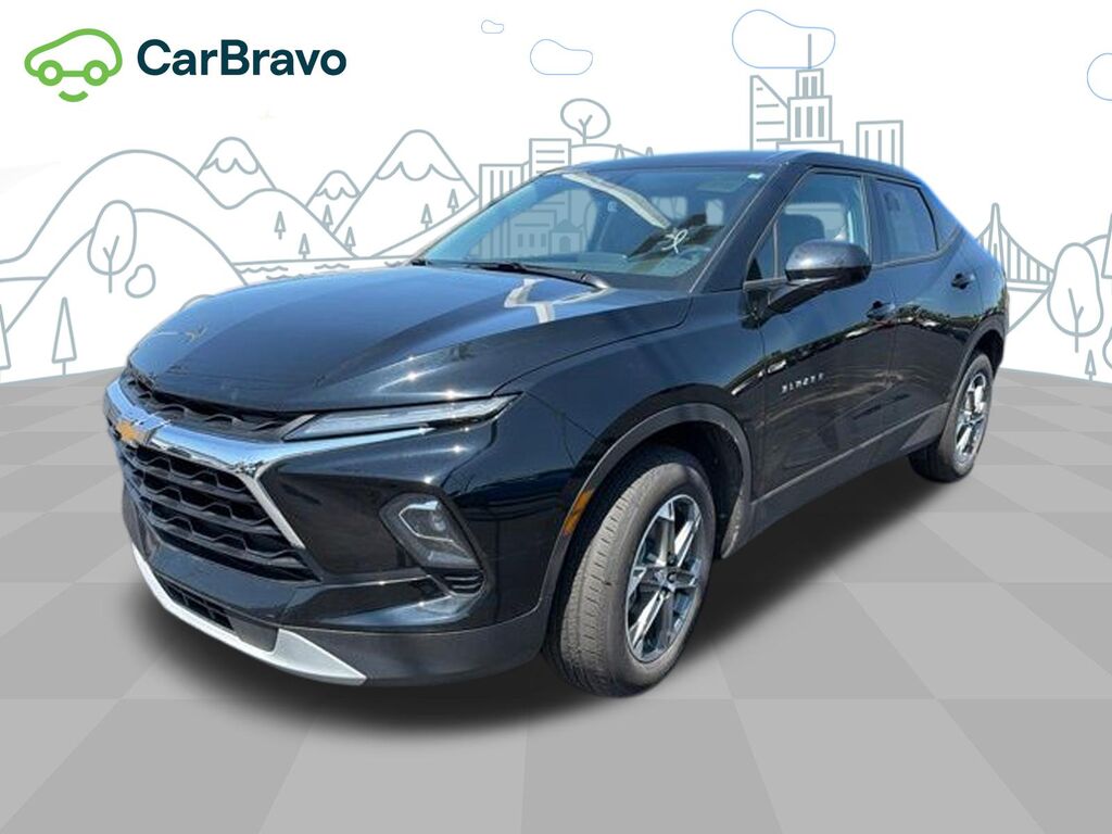 2025 Chevrolet Blazer 2LT — photo 1 of 6