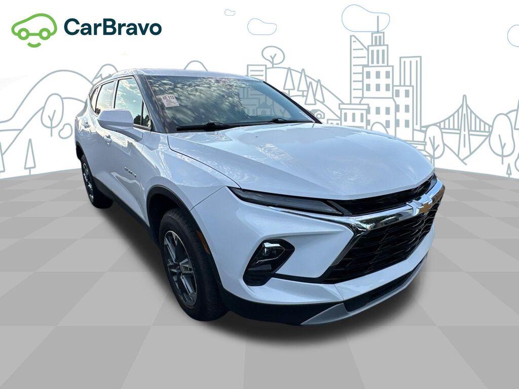 2025 Chevrolet Blazer 2LT — photo 1 of 6