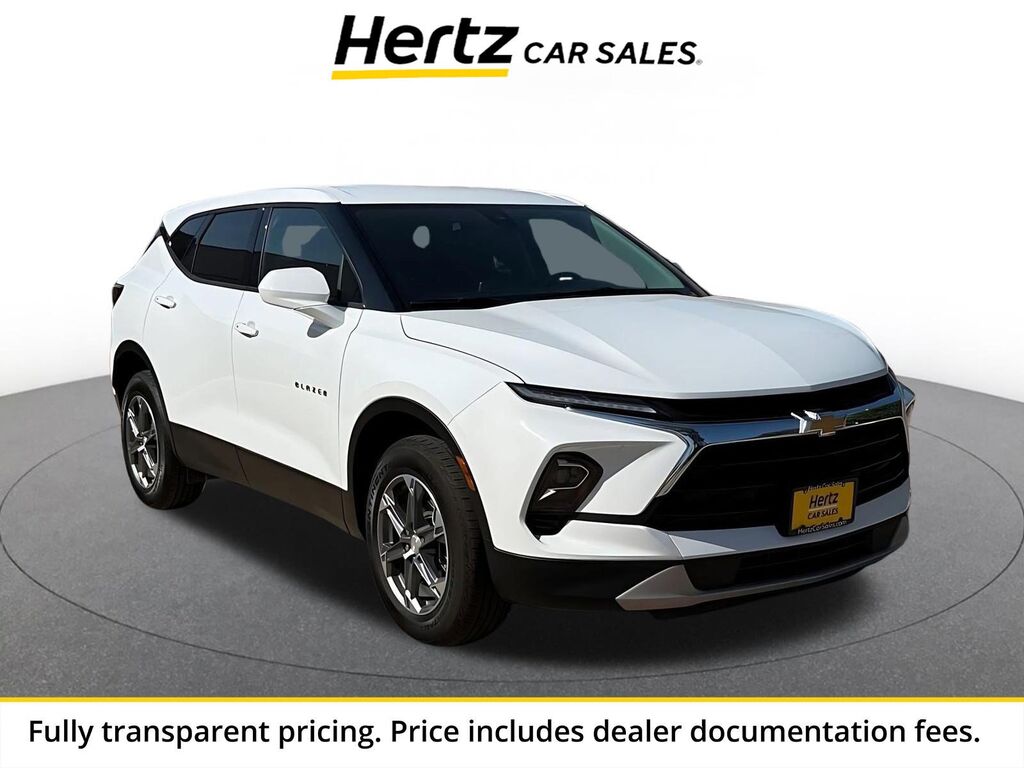 2026 Chevrolet Blazer LT — photo 1 of 13