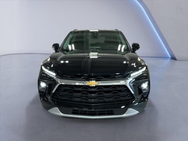 2024 Chevrolet Blazer LT — photo 1 of 13