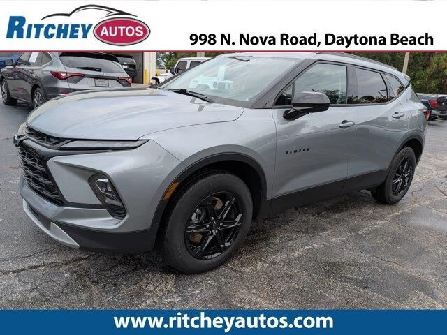 2024 Chevrolet Blazer LT — photo 1 of 2