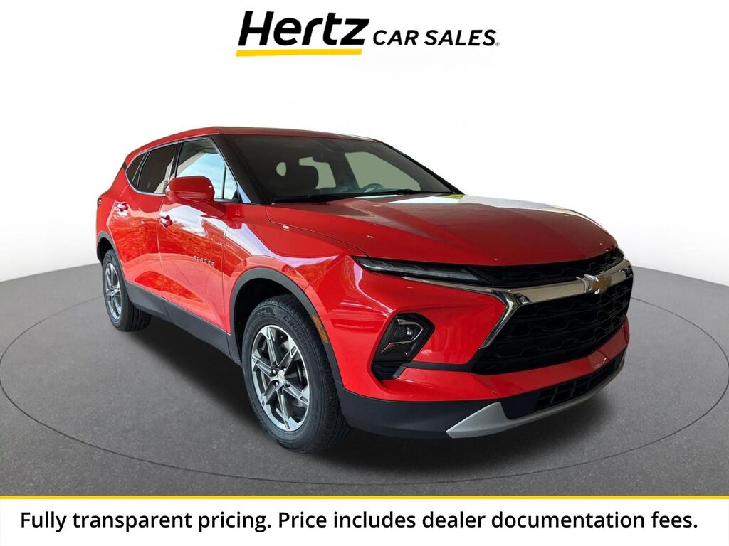 2025 Chevrolet Blazer LT — photo 1 of 13