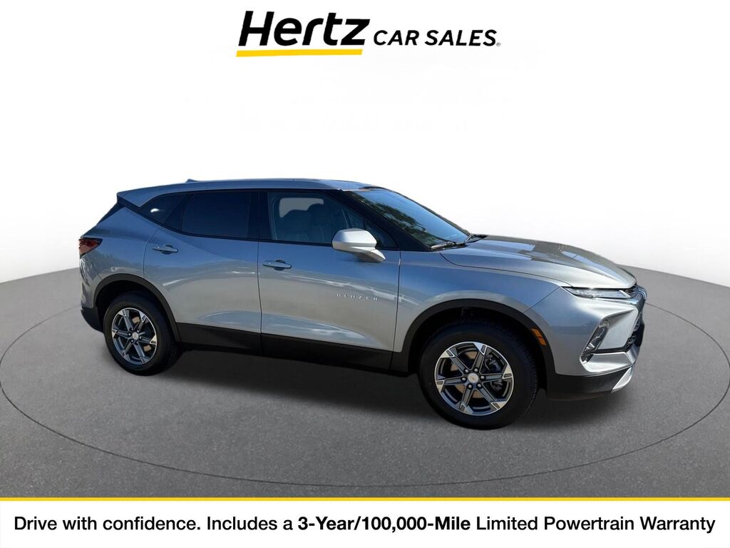 2025 Chevrolet Blazer LT — photo 1 of 11