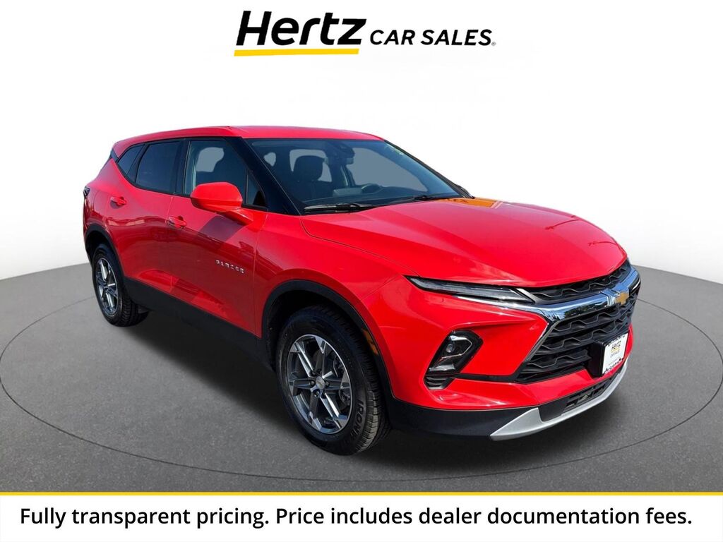 2025 Chevrolet Blazer LT — photo 1 of 2