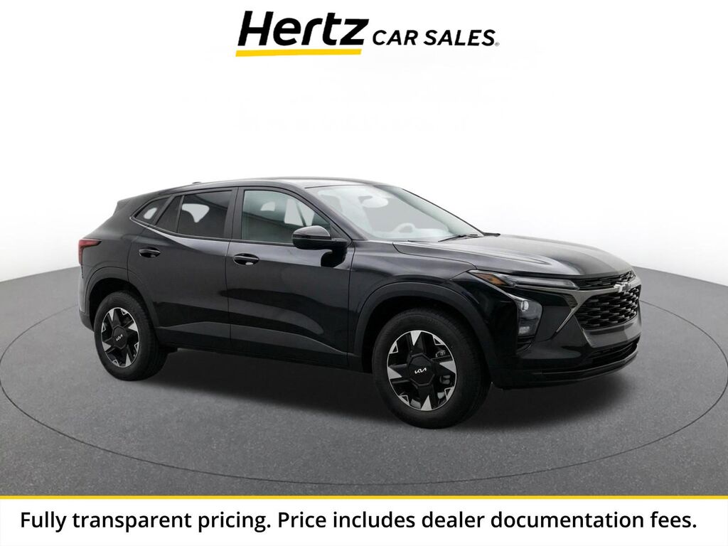 2025 Chevrolet Blazer LT — photo 1 of 23