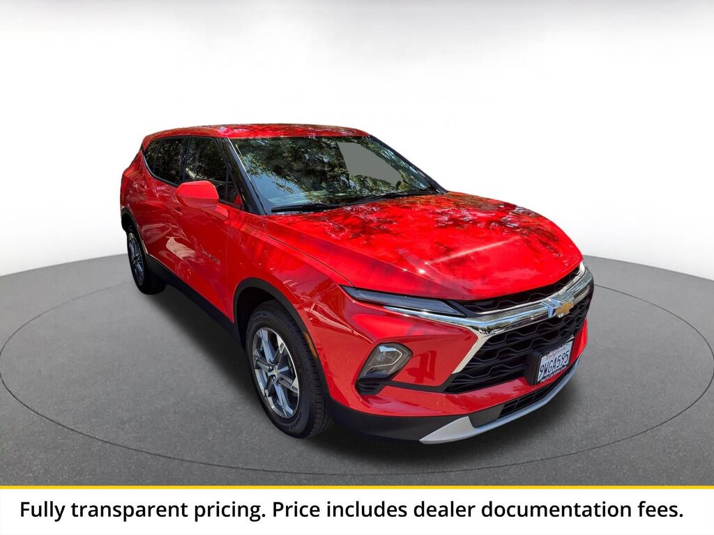 2026 Chevrolet Blazer LT — photo 1 of 13