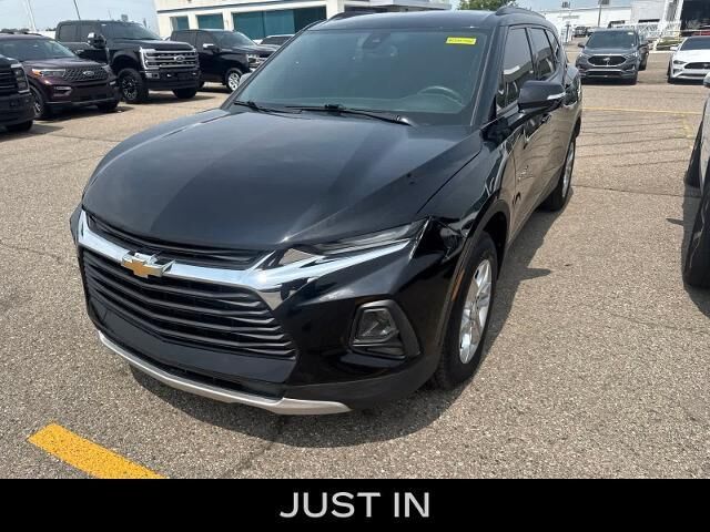 2021 Chevrolet Blazer LT — photo 1 of 13