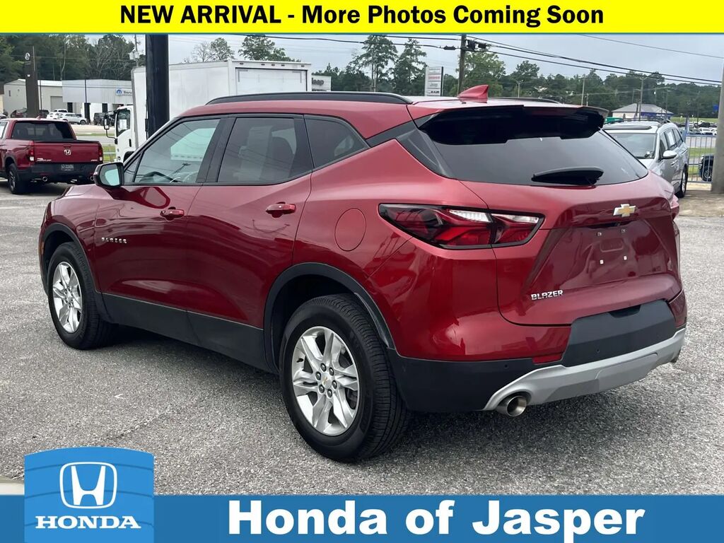 2021 Chevrolet Blazer LT — photo 1 of 17