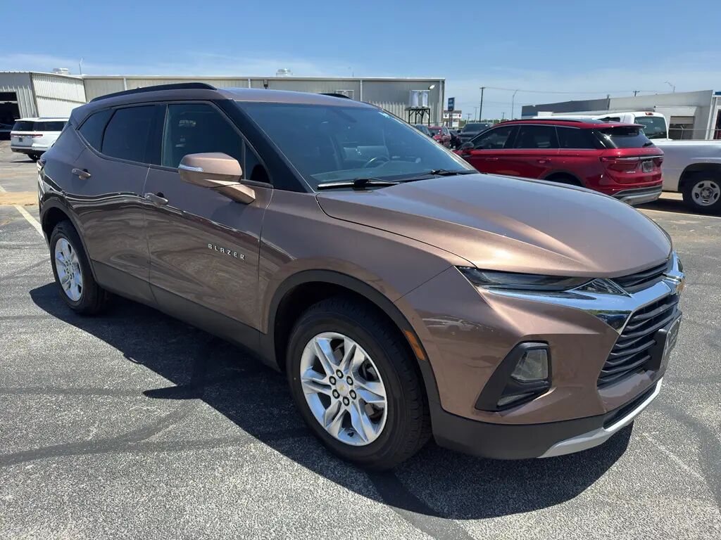 2019 Chevrolet Blazer LT — photo 1 of 13