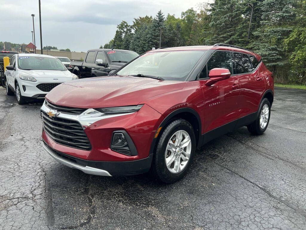 2019 Chevrolet Blazer LT — photo 1 of 3