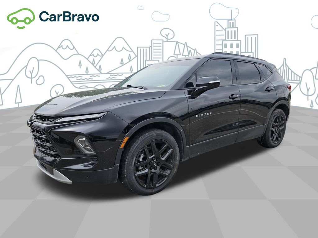 2023 Chevrolet Blazer LT — photo 1 of 7