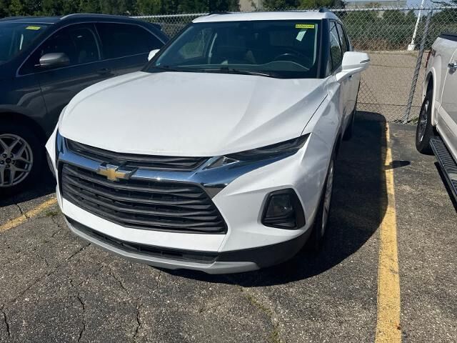 2019 Chevrolet Blazer LT — photo 1 of 13