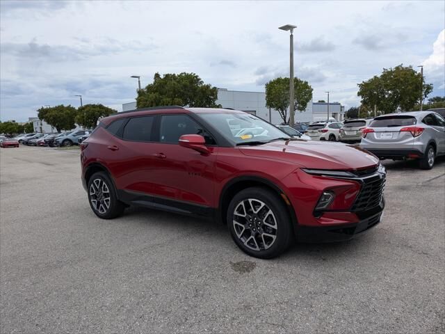 2025 Chevrolet Blazer RS — photo 1 of 13