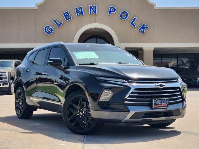 2023 Chevrolet Blazer Premier — photo 1 of 13