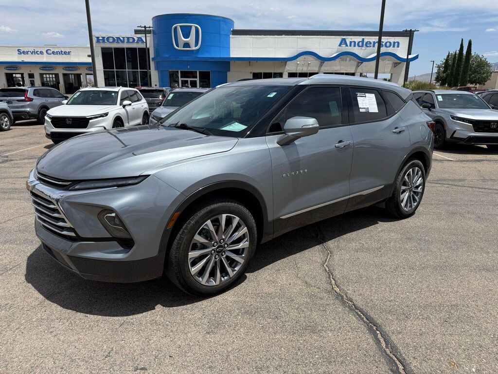 2024 Chevrolet Blazer Premier — photo 1 of 26