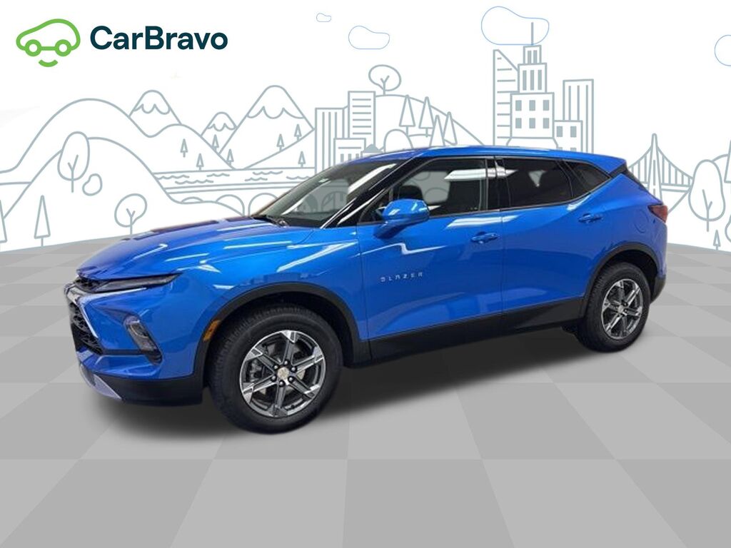 2025 Chevrolet Blazer 2LT — photo 1 of 6