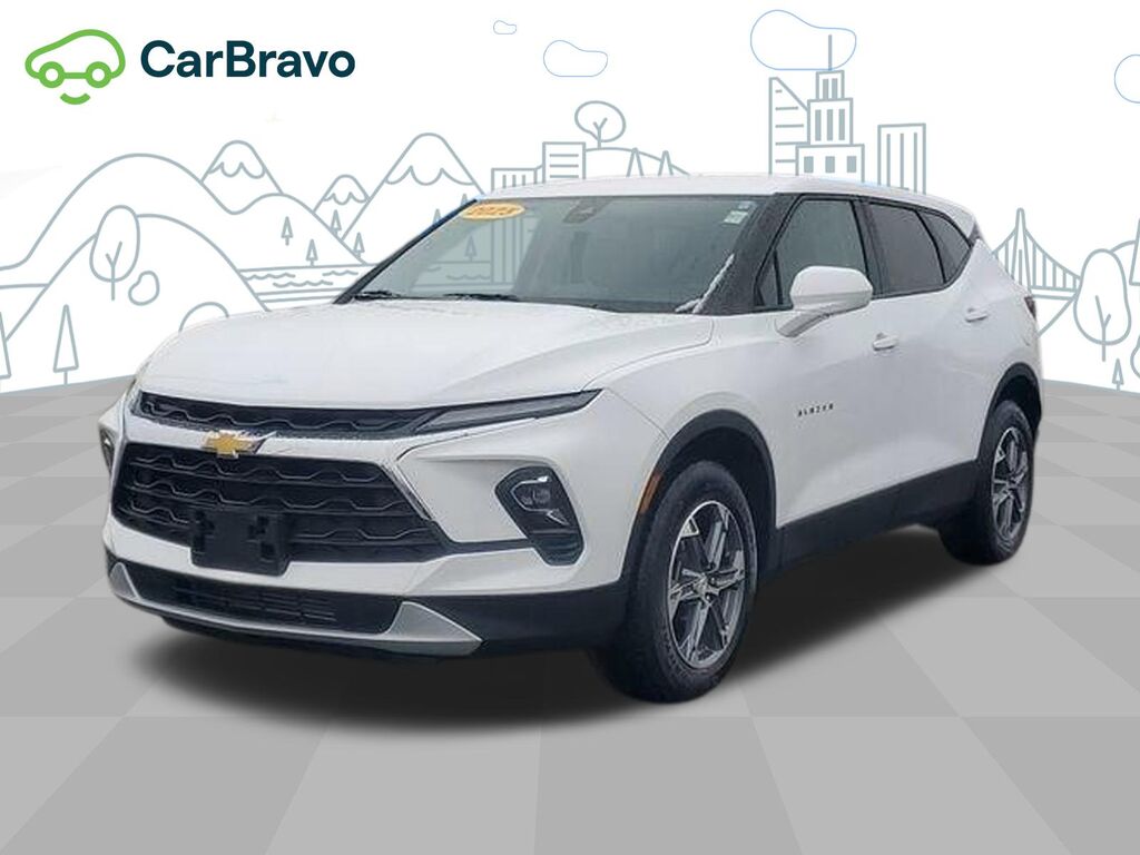2025 Chevrolet Blazer 2LT — photo 1 of 3