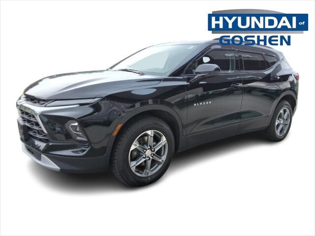 2023 Chevrolet Blazer LT — photo 1 of 13