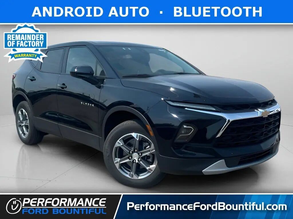 2025 Chevrolet Blazer LT — photo 1 of 27