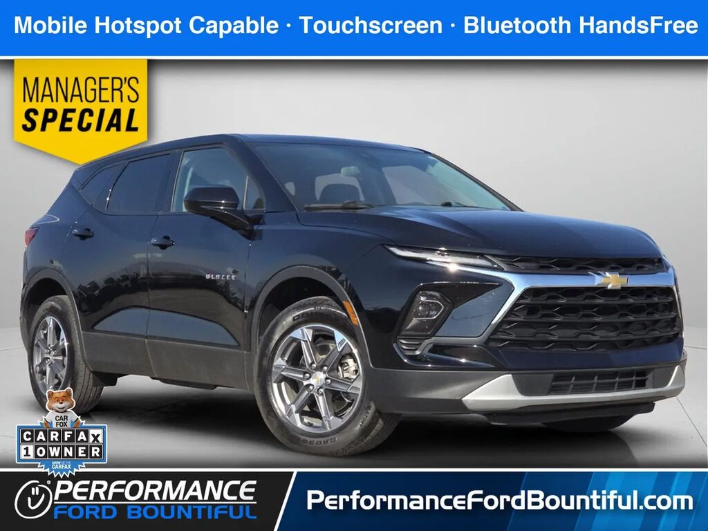 2025 Chevrolet Blazer LT — photo 1 of 12