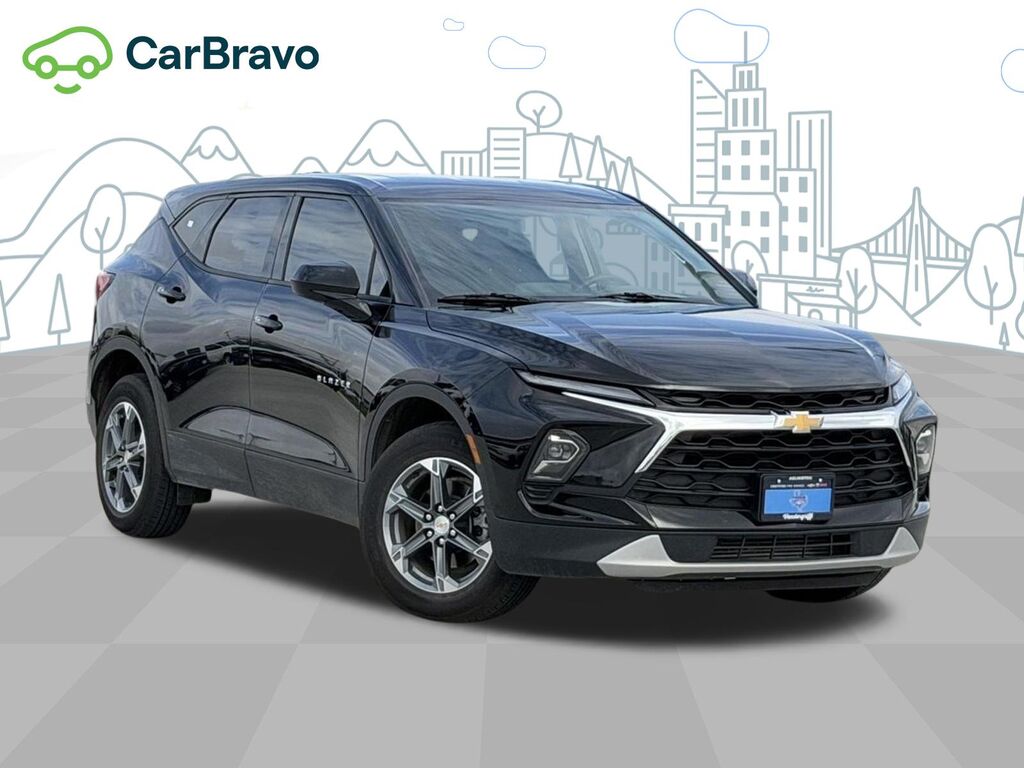 2025 Chevrolet Blazer 2LT — photo 1 of 6