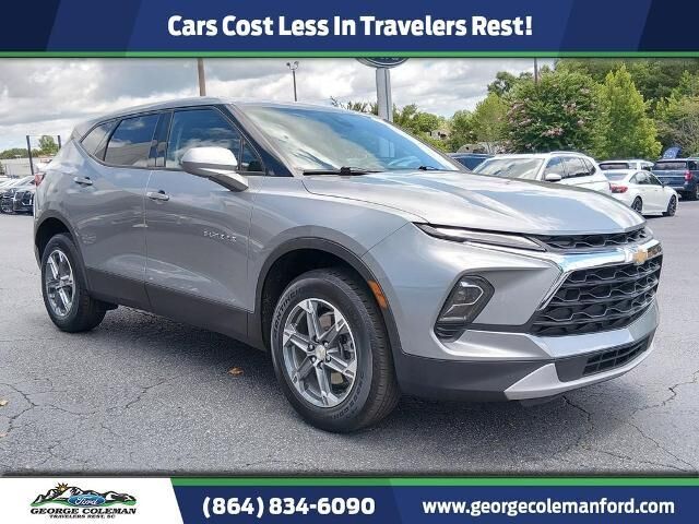 2025 Chevrolet Blazer LT — photo 1 of 13