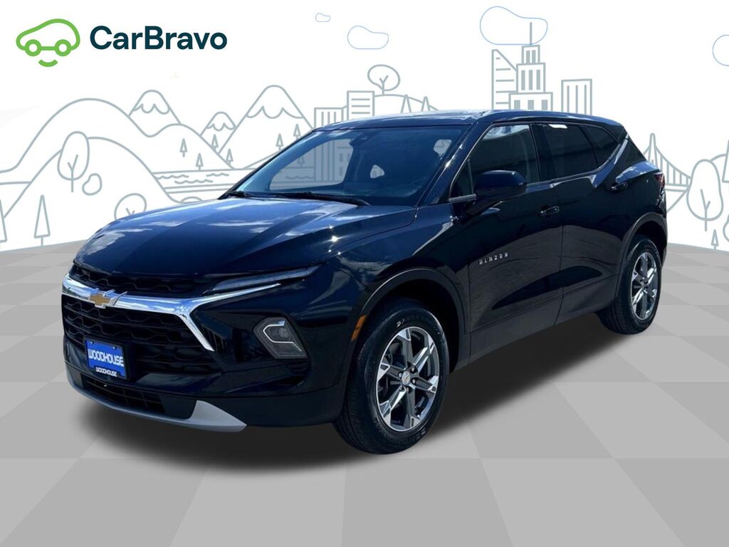 2025 Chevrolet Blazer 2LT — photo 1 of 6
