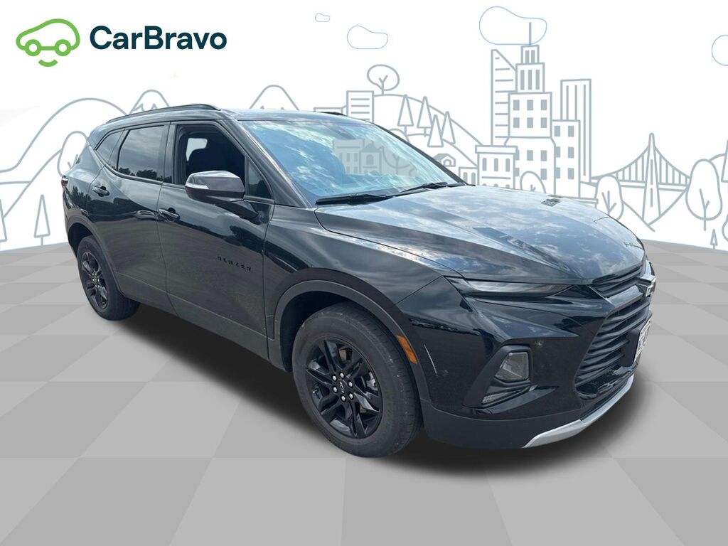 2022 Chevrolet Blazer LT — photo 1 of 6