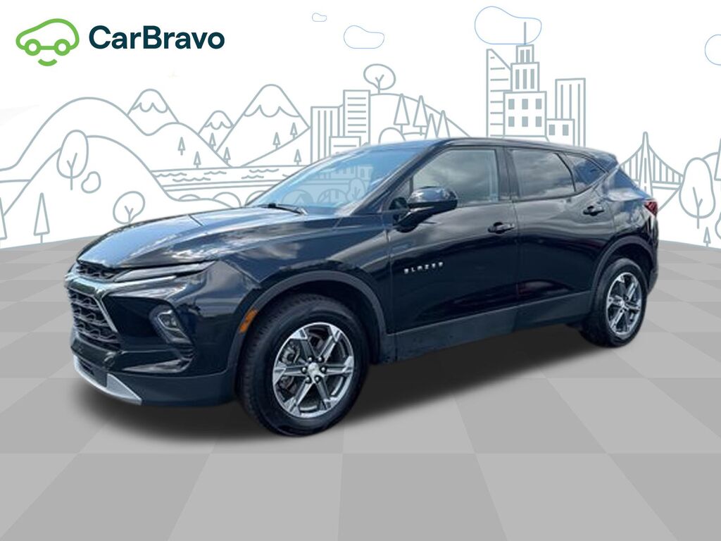 2025 Chevrolet Blazer 2LT — photo 1 of 6