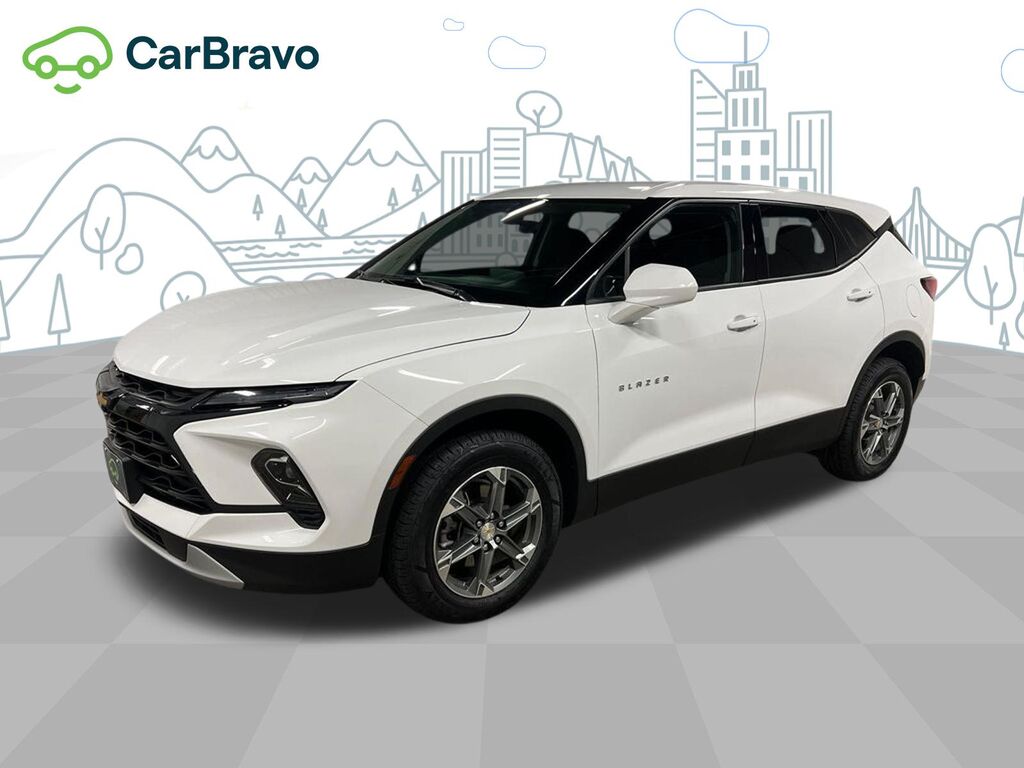 2025 Chevrolet Blazer 2LT — photo 1 of 6