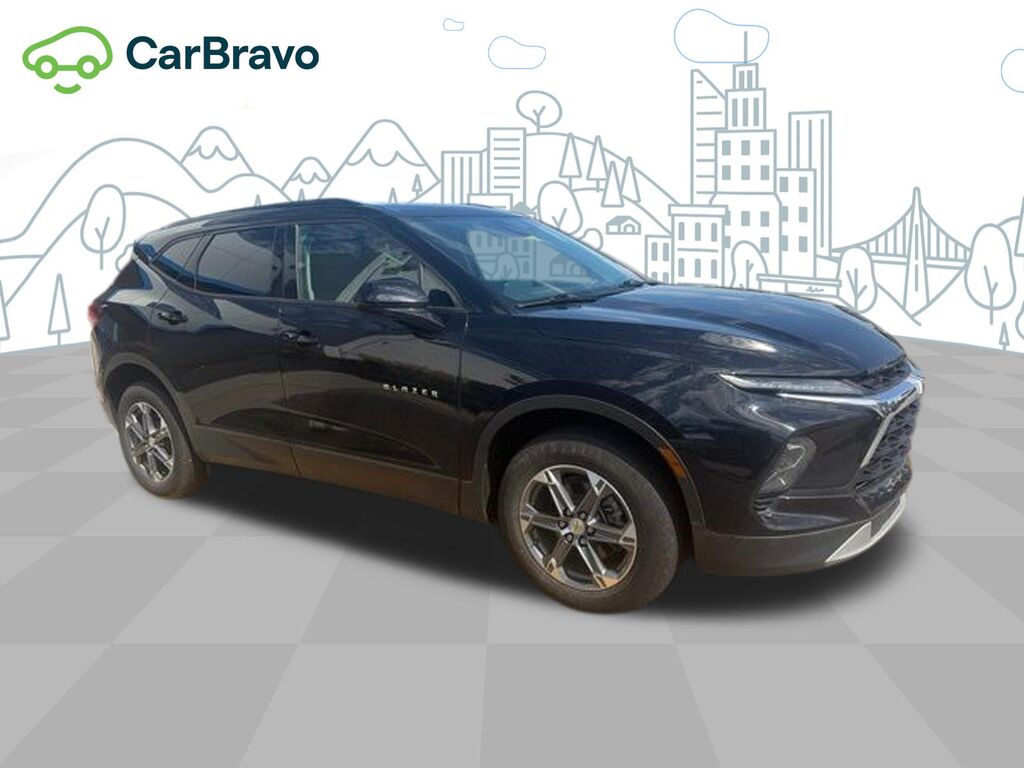 2024 Chevrolet Blazer 2LT — photo 1 of 6