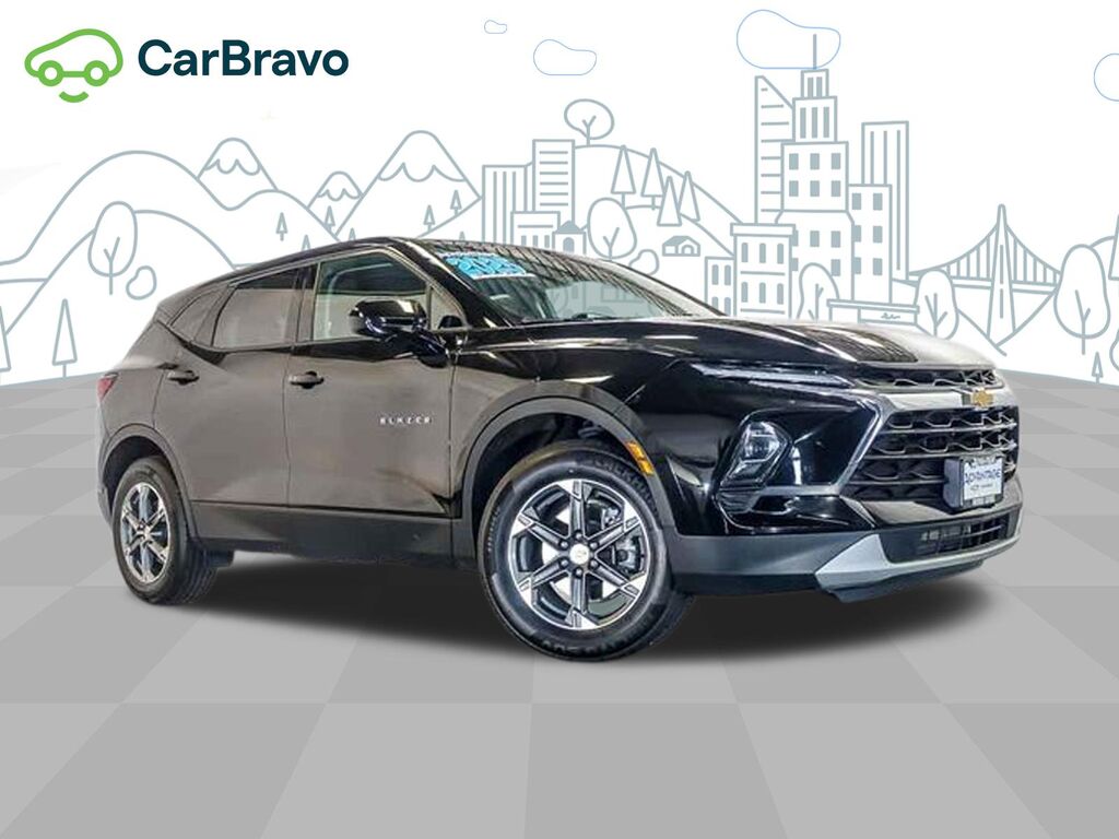 2025 Chevrolet Blazer 2LT — photo 1 of 6