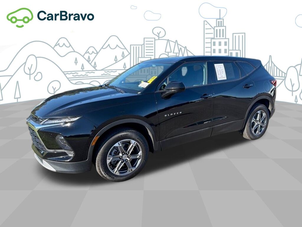 2025 Chevrolet Blazer 2LT — photo 1 of 7