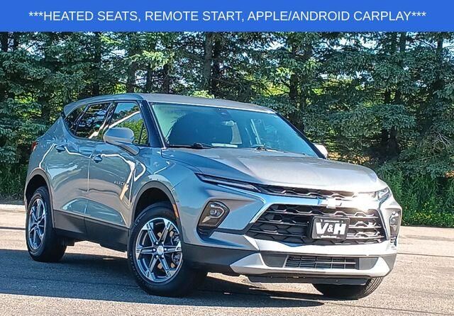 2025 Chevrolet Blazer LT — photo 1 of 13