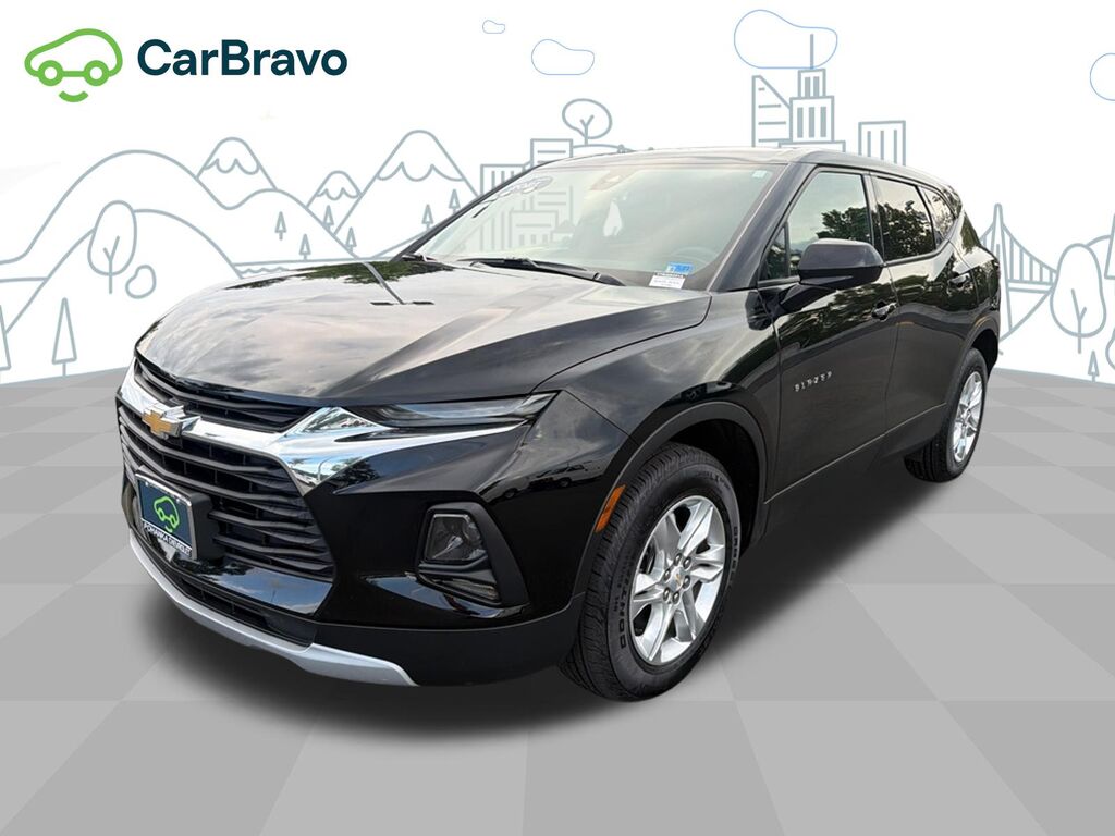 2021 Chevrolet Blazer LT — photo 1 of 7
