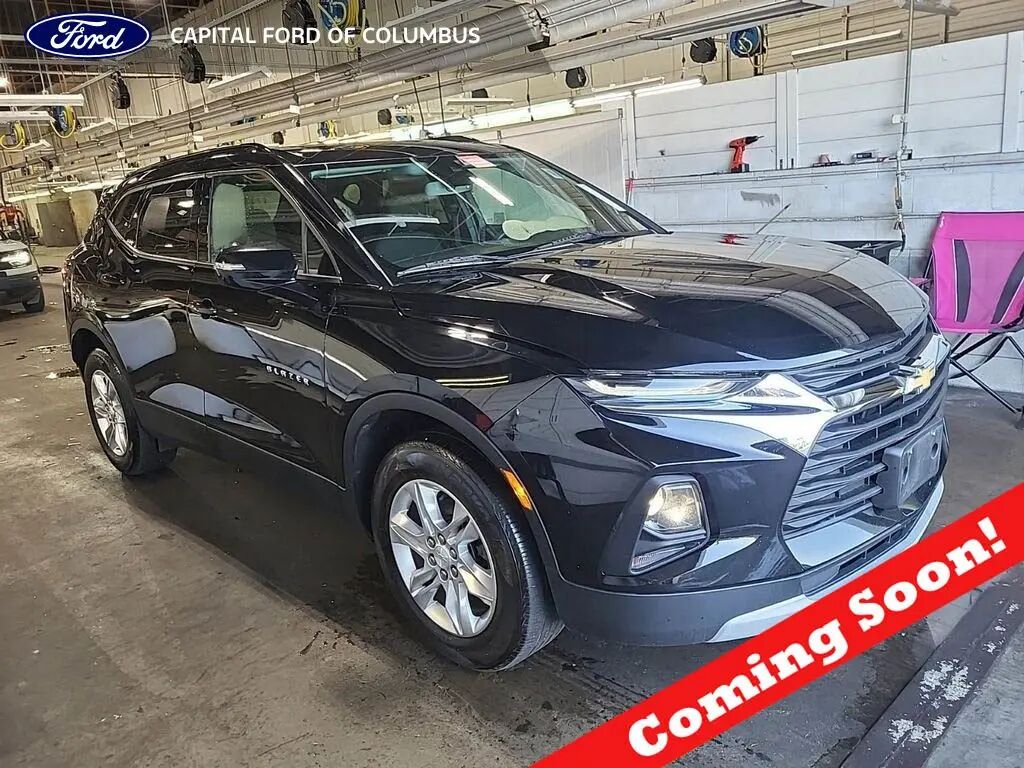 2022 Chevrolet Blazer LT — photo 1 of 6