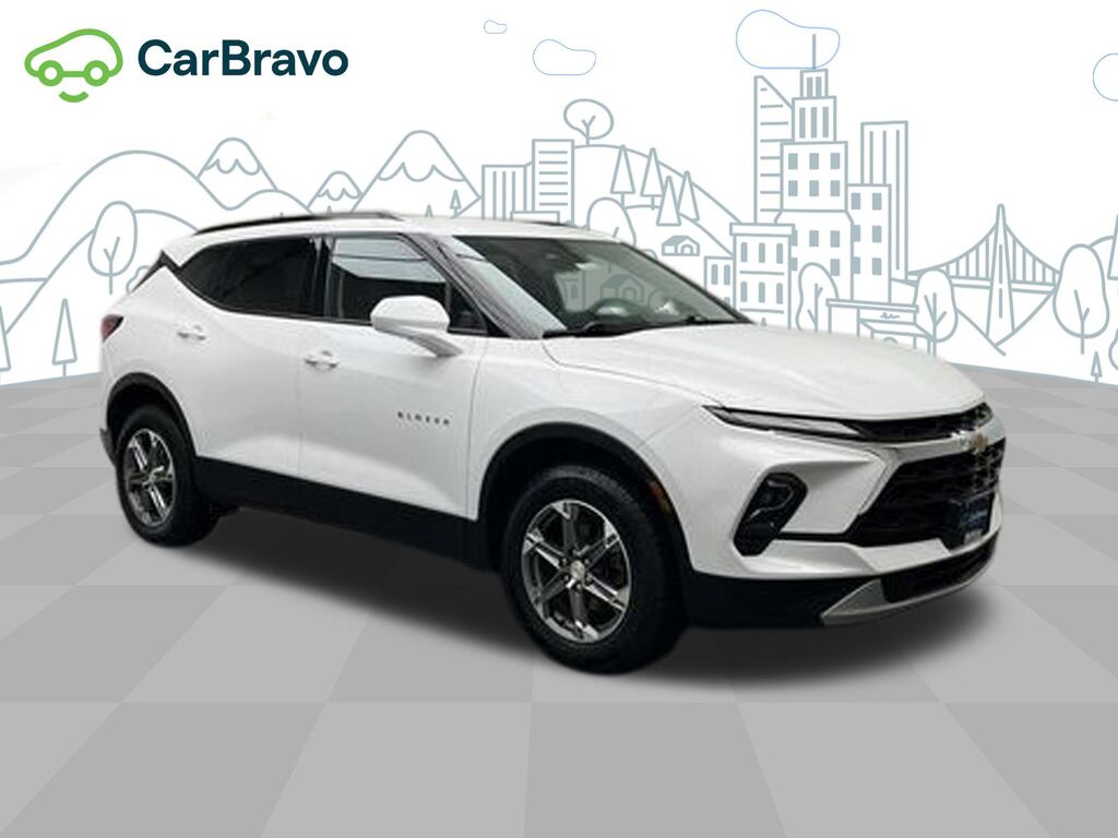 2023 Chevrolet Blazer 2LT — photo 1 of 7