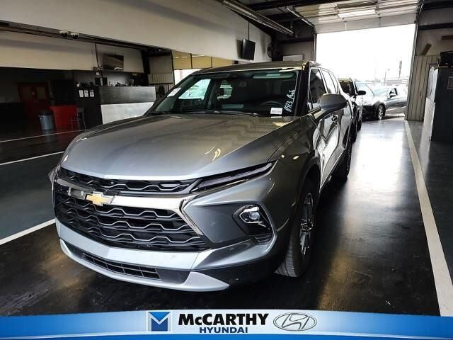 2025 Chevrolet Blazer LT — photo 1 of 8