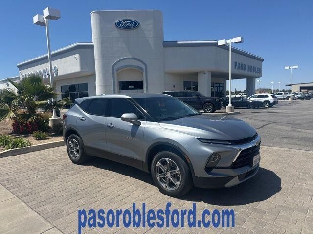 2023 Chevrolet Blazer LT — photo 1 of 26