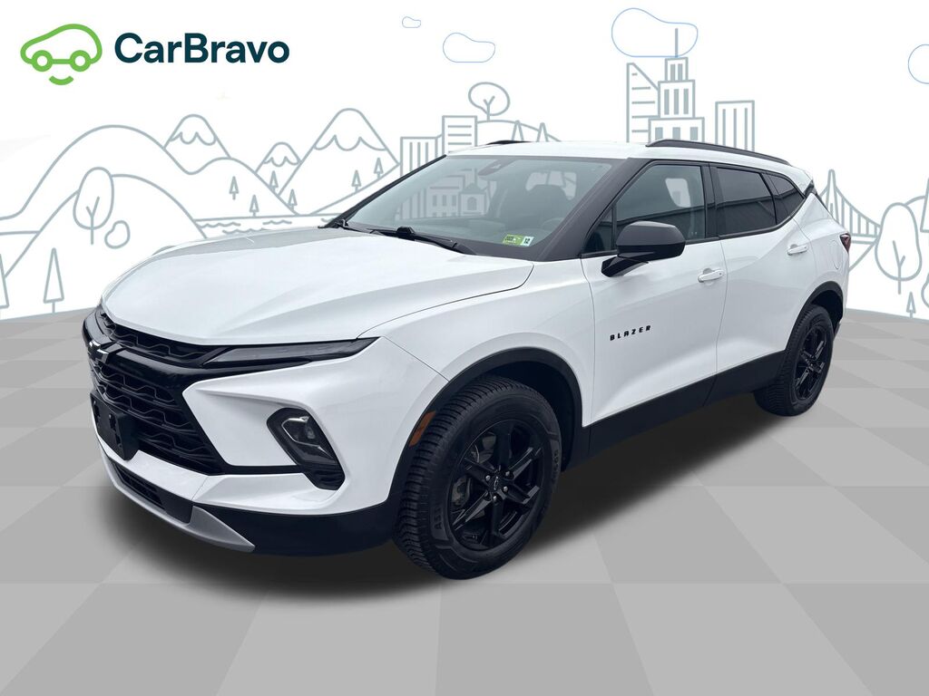 2023 Chevrolet Blazer LT — photo 1 of 7