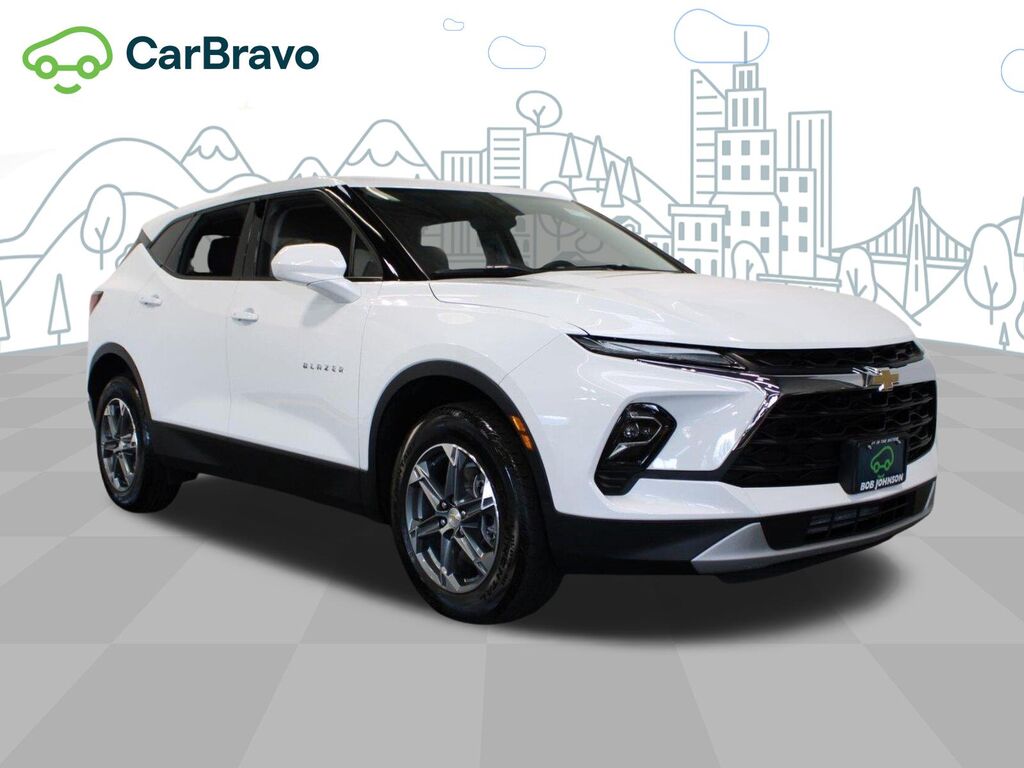 2023 Chevrolet Blazer LT — photo 1 of 7
