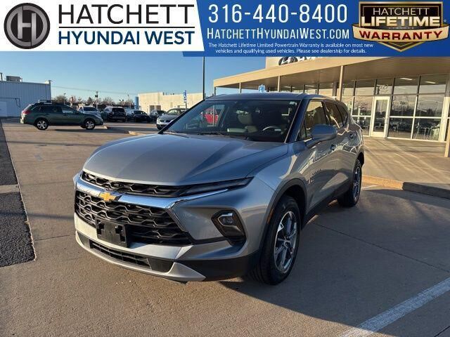 2025 Chevrolet Blazer LT — photo 1 of 26