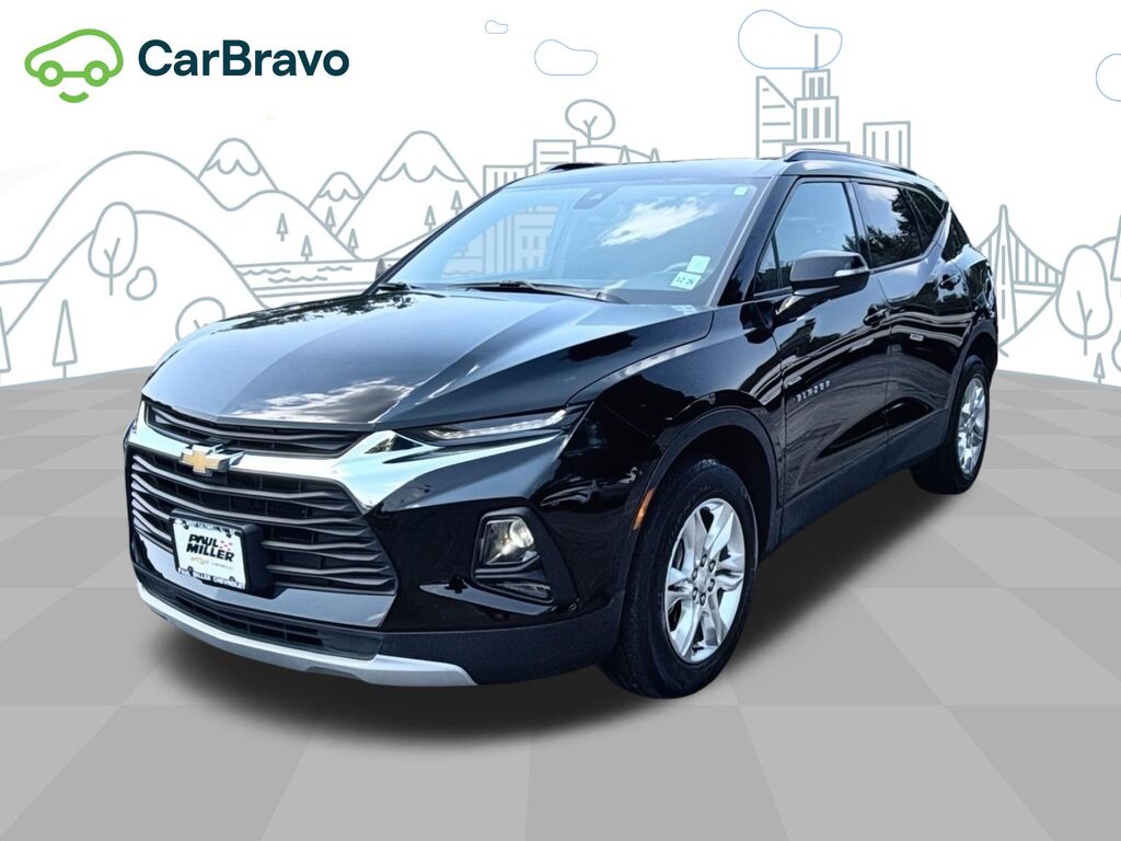 2021 Chevrolet Blazer LT — photo 1 of 6