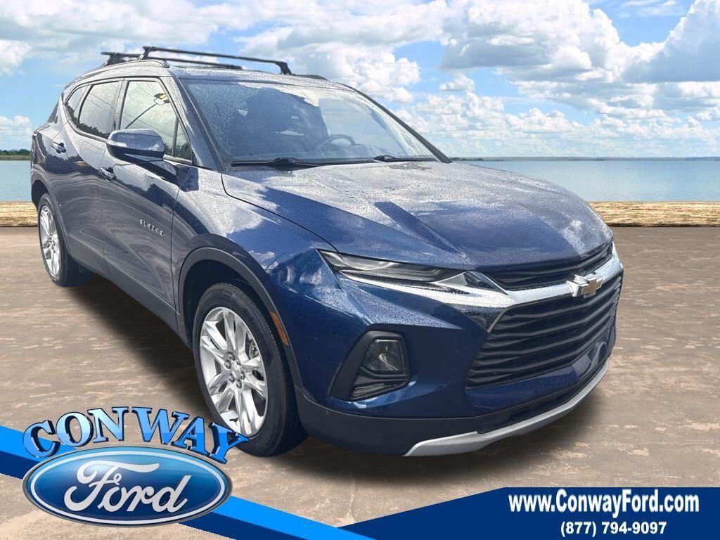 2022 Chevrolet Blazer LT — photo 1 of 8