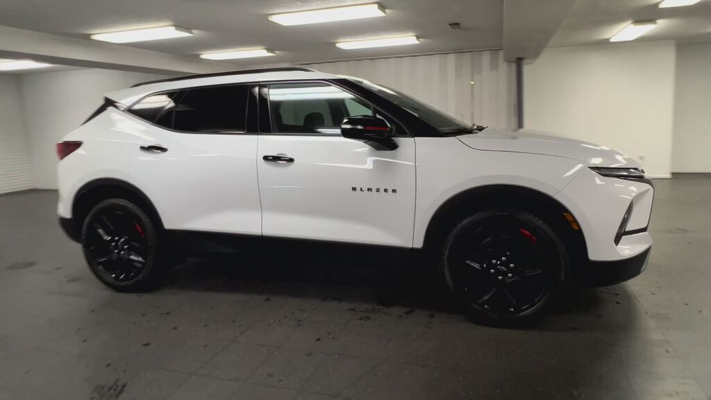 2024 Chevrolet Blazer 3LT — photo 1 of 7