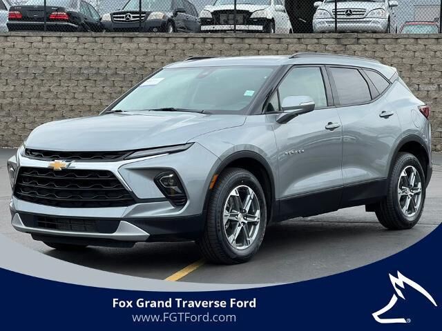 2023 Chevrolet Blazer LT — photo 1 of 15