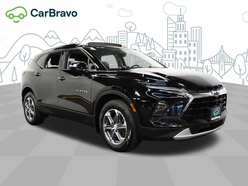 2023 Chevrolet Blazer LT — photo 1 of 6
