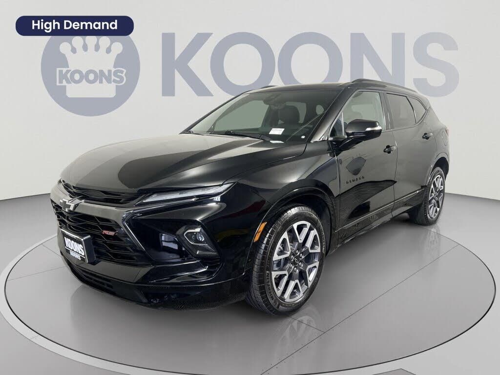 2023 Chevrolet Blazer RS — photo 1 of 1